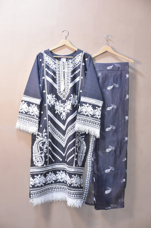 ASPR021 TOB Lawn Embroidery 3 pc suit By threads or buttons
