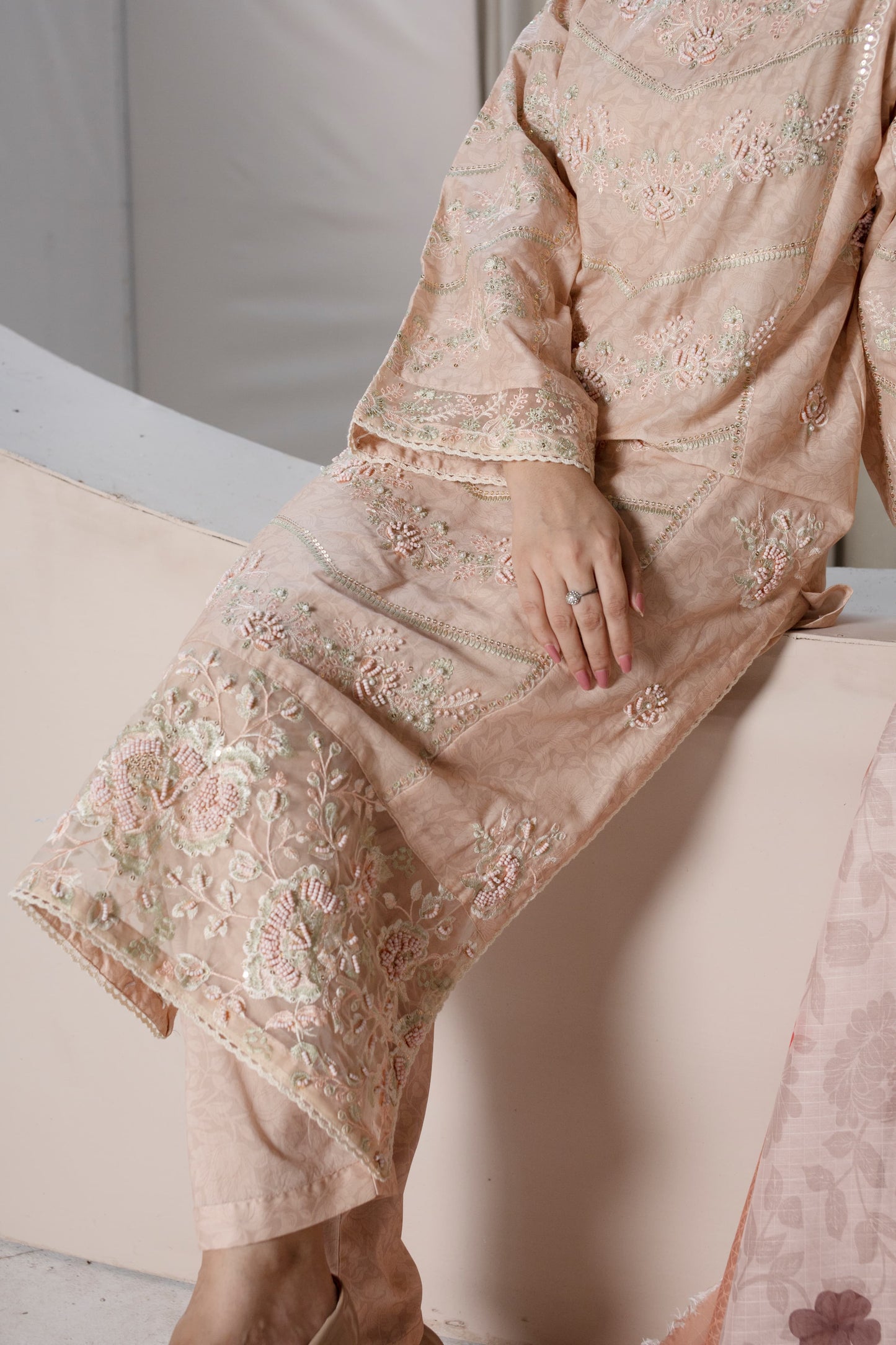 MH006 lawn fancy shirt style 3pc ladies suit embroidery by threads or buttons